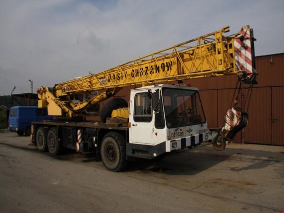 Used BUMAR FABLOK DST0285 Mobile crane for Sale (Auction Premium) | NetBid Industrial Auctions